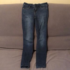LAST CHANCE Hollister Jean Leggings 1L